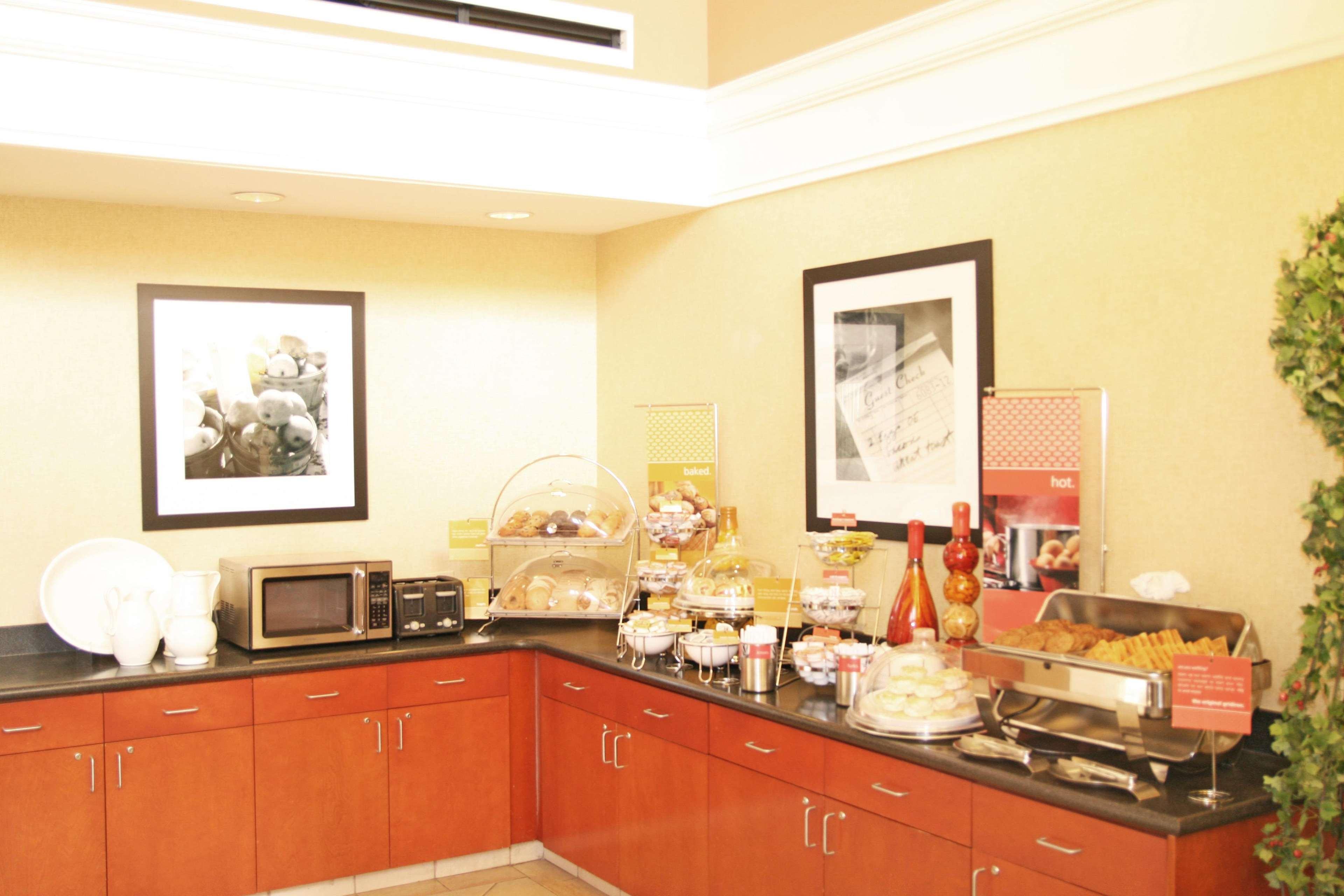 Hampton Inn & Suites-Atlanta Airport North-I-85 Hapeville Ресторан фото