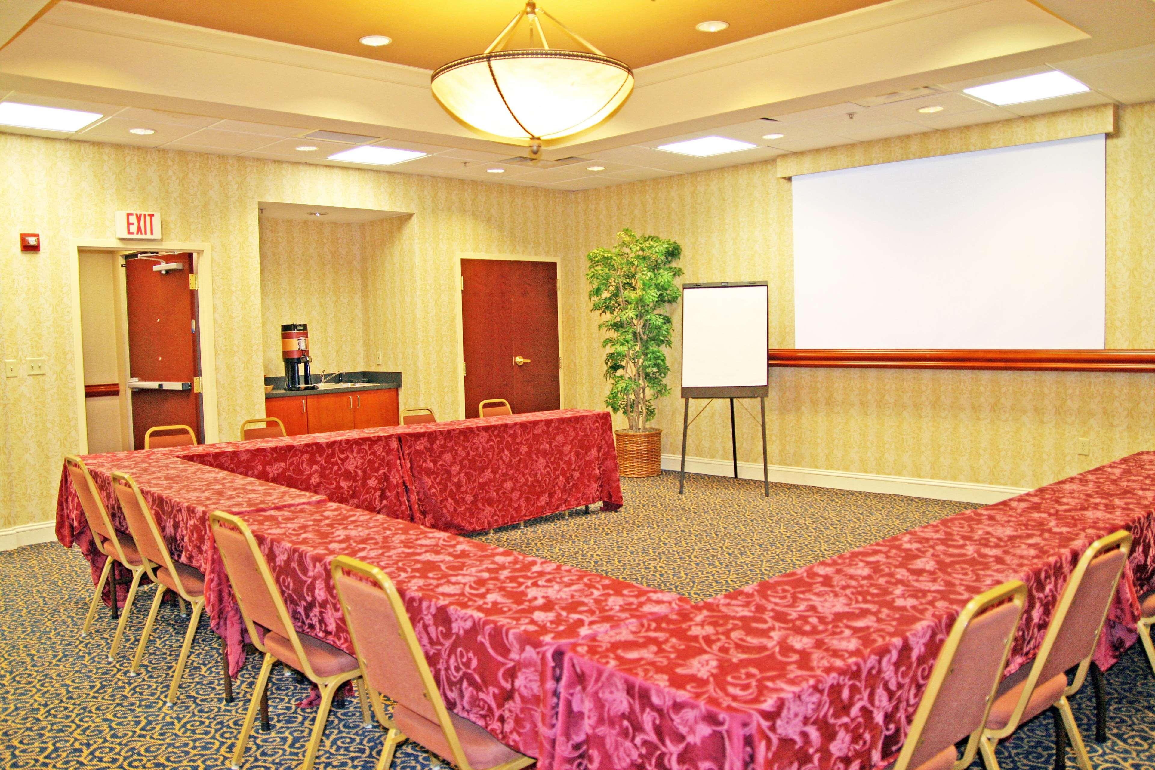 Hampton Inn & Suites-Atlanta Airport North-I-85 Hapeville Бизнес фото