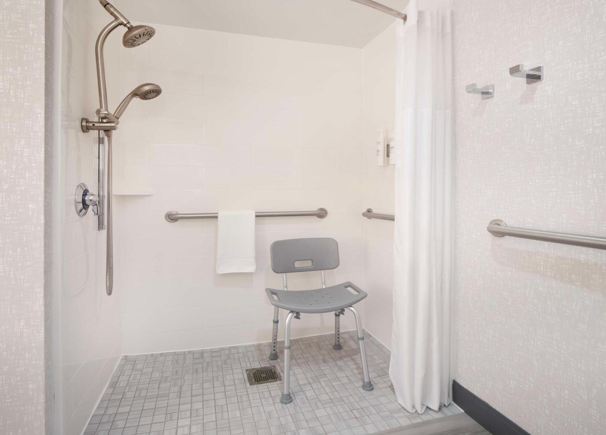 Hampton Inn & Suites-Atlanta Airport North-I-85 Hapeville Экстерьер фото